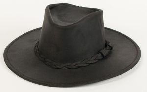 black outback hat